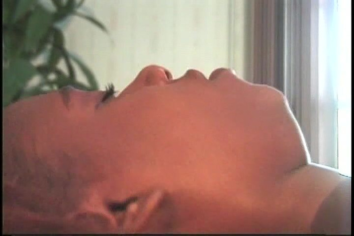 CBD Media Interracial: Teenka s velkými prsy a baculatou kundičkou má lesbický sex...