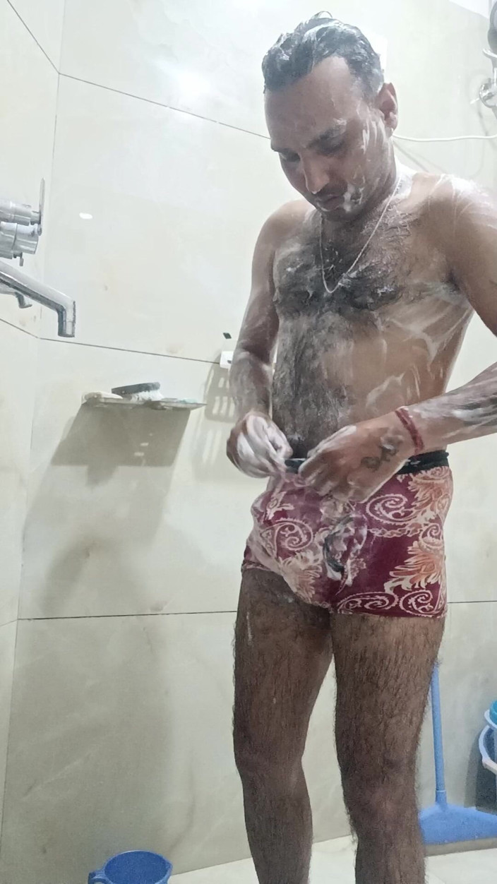 Rajasthani-old-lover: Hintli desi adam komşu üvey babası ve dildo vibratörüyle masterbation show'un...