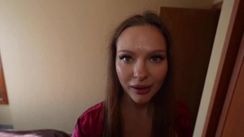 Alexa Poshspicy: La Esposa Engaña a Su Marido Y Prueba Una Polla...