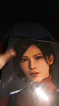 Sborrata in omaggio ada wong (personaggio del gioco resident evil 4 remake) enorme sborrata