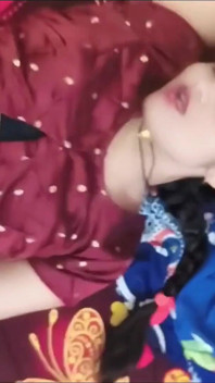On Karva Chauth, After Licking the Pink Pussy of a Young Woman, She Was Fucked Hard.