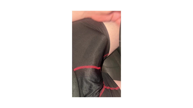 Dick Pants: Ngajak kontolku pakai celana boxer hitamku yang seksi di malam...