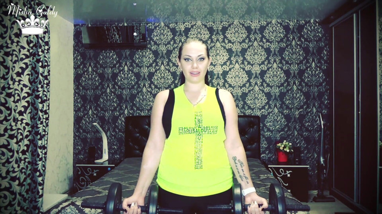Goddess Misha Goldy: Superando mi desafío de levantar pesas! Más de 80 repeticiones para...