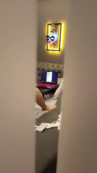 義理の息子にオナニーしているところを見つかりました