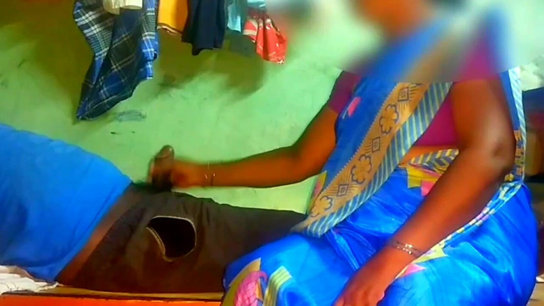 Desi Sathiya: 인도 주부 아줌마 오럴 섹스