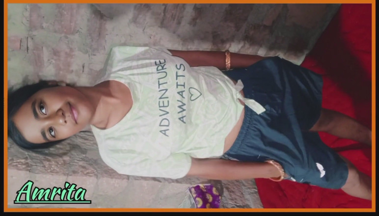 Amrita: hot bhaartiy desi sautela bhaee kaanoon men aur sauteli bahan...