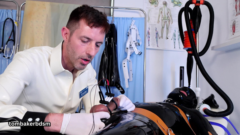 TomBakerBDSM: Testing the Gimp in the Rubber Clinic Pt 2