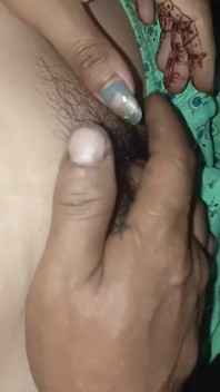 새로운 네팔 집에서 만든 Priya Rai