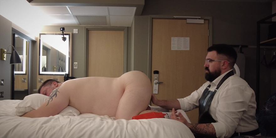 uktattooedchub74: Je m’étire le cul avec Poppapig