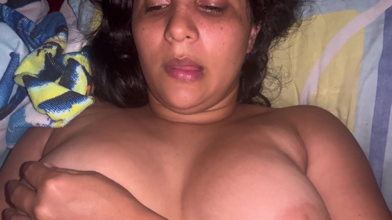 The sexy bride: 胸で搾乳する、ロシアンフェラチオ