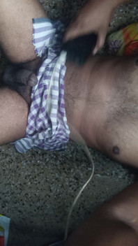 Follando coño de chico gay al aire libre - video completo