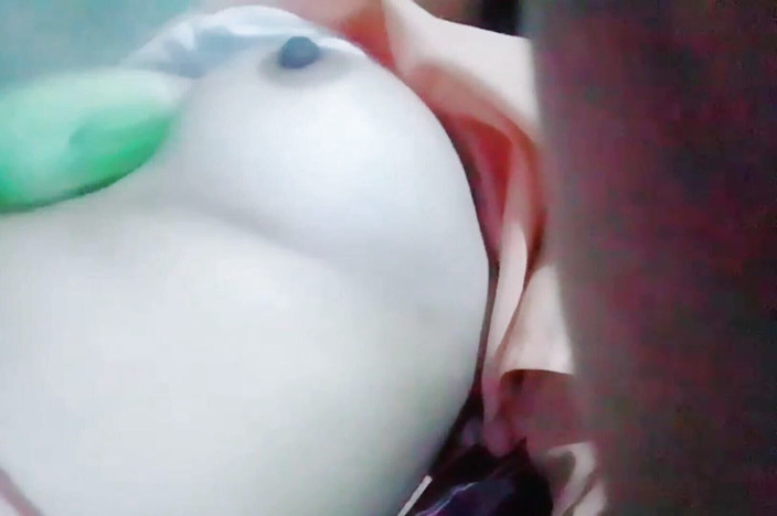 TricolorMusic3: Gadis seksi ini dientot habis-habisan dan dicrot di dalam sama...