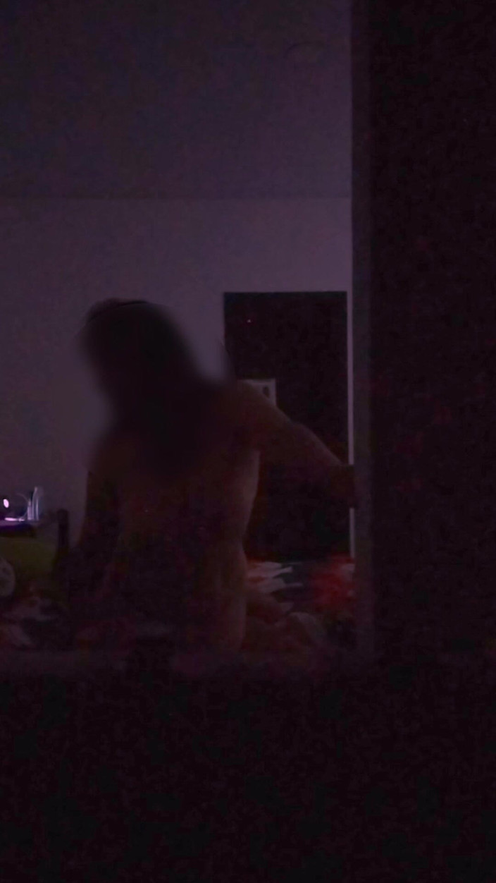 Mack silver: 看到这么多情人进入我家后，我的已婚邻居