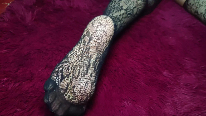 Queensofthefeet: 大きな網タイツとひどくしわだらけの靴底