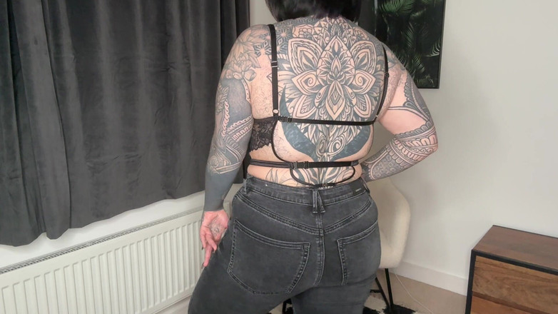 Miss Valentina: Blugi denim instrucțiuni de masturbare