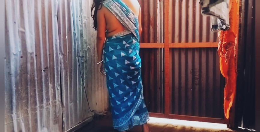 Teensex: Gadis bhabhi desa desi panas dengan saree cantik disetubuhi dengan...