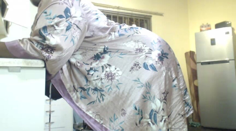 Legendary Booty Overdose: Svart BBW nippel slip