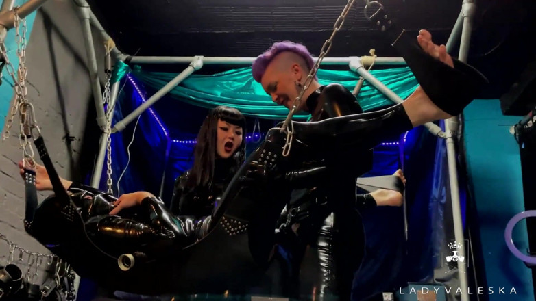 Lady Valeska: Giant cock double team