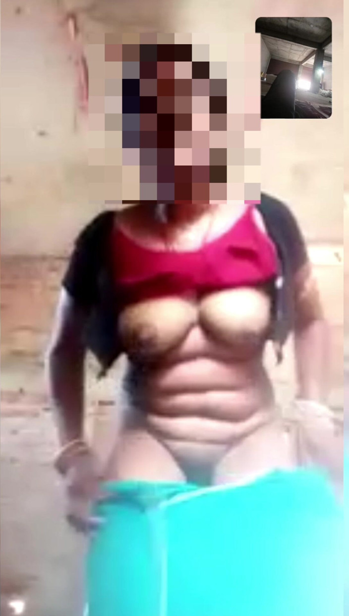 AkashKumar: Desi Bhabhi Ki Jabardast Gand Chudai Hindi Me Dhire Se...