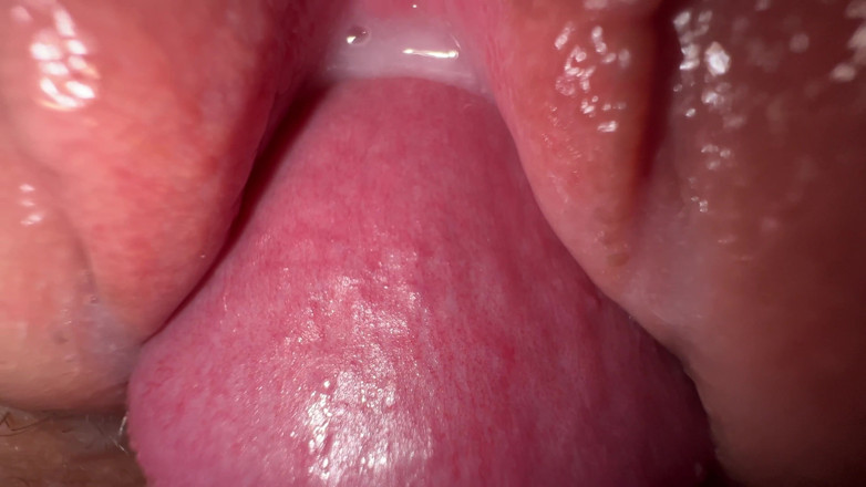 Mia Foster: Extremely close up fuck tight teen pussy