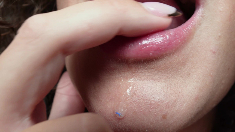 Sasha Curves: Unwitting Giantess Accidentally Fucks Tinies