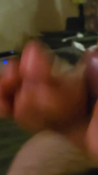 Footjob mainan merah