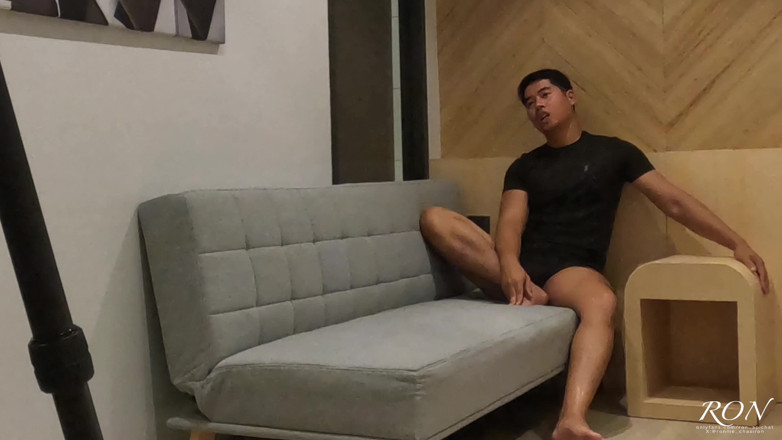 Apichat Booncharoen: 单人全套Bts（单人）