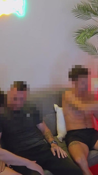 Trójkąt Z Straight Fit Latino I Biseksualnym Żonatym Facetem (byłych Kolegów Z Pracy)