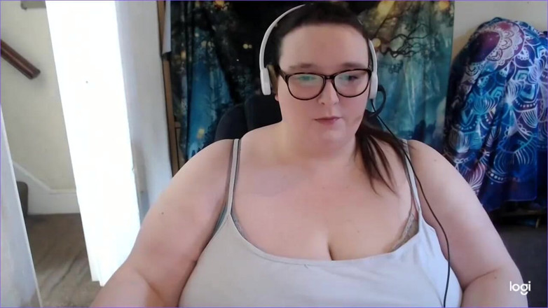 SSBBWLadyBrads: เจ้านายส่งโดนัทให้พนักงานออฟฟิศ