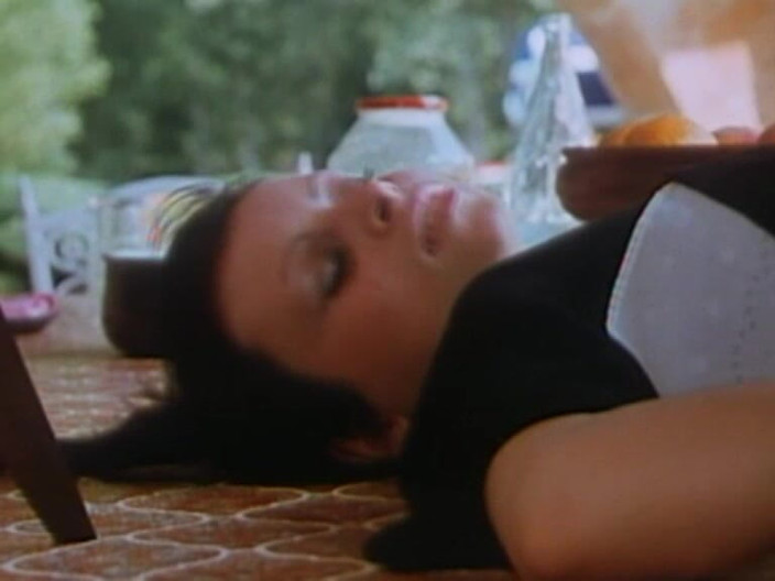 Java Consulting: Brigitte Lahaie，Annouchka和marion webb在场景8中的热辣阴道抚摸：“secrétaire Sans Culotte”（1979）