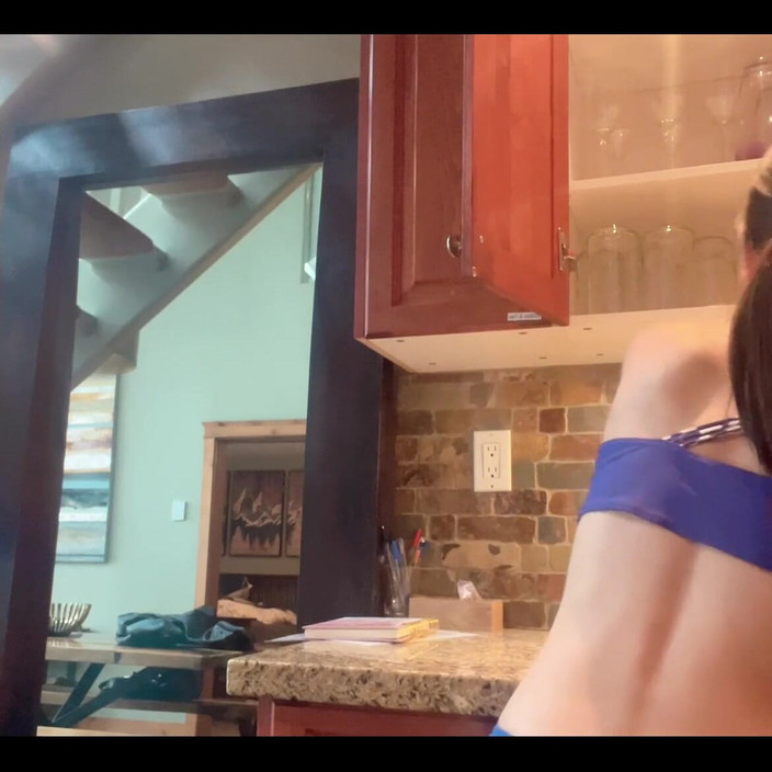 sweethanajapanese: Sexy dans la cuisine