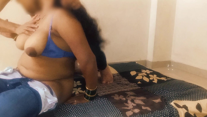 Village Friends Hot Mom Fucked Hard. Desi Bhabhi Fucking (Harder 299)