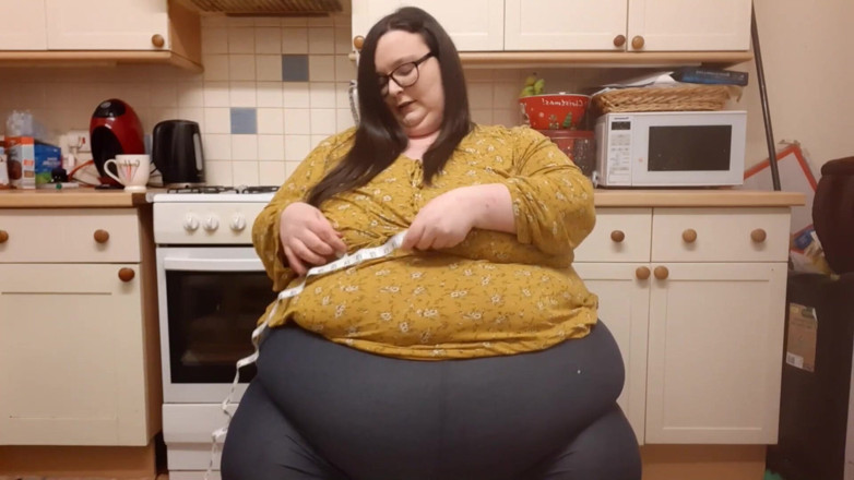 SSBBWLadyBrads: Ssbbw dudukin ukuran inci ukuran raksasa