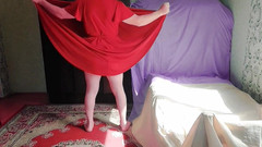 Kitty_Cross: Nádherná Sissy Pózuje s Glitter na jejích tvářích