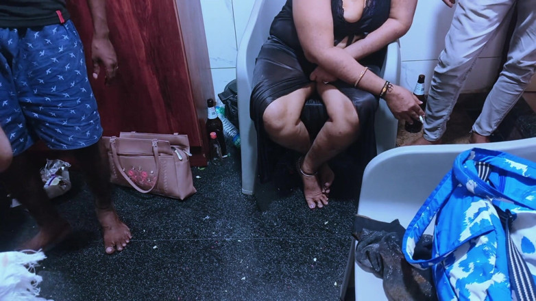 Tamil lesbian: Selepas Rakaman Casual Bercakap Tentang Video Lucah