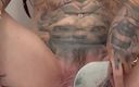 Nastasia_ink: MILF Besorgt Es Sich Selbst Mit Duschbrause. Tattoo, Piercing, Titten