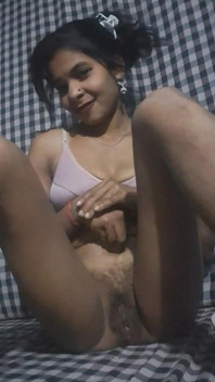 La cuñada sedienta mostró su cuerpo