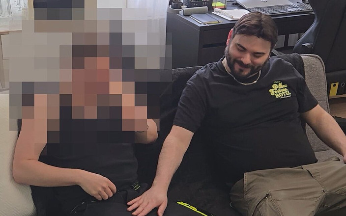 AntoGoesHunting: Kuli bangunan yang penasaran kembali untuk nyepong kontol besarnya lagi