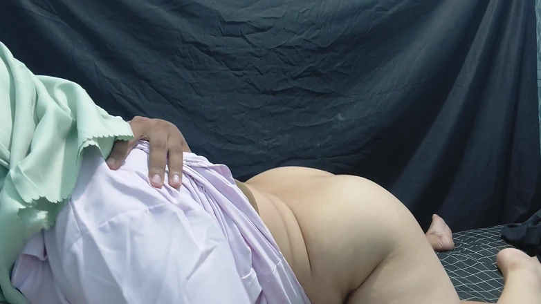 Vaginabig88: Bosskuu's Mommyis Lonely When Her Husband Lives Out of Town