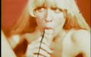 Vintage Usa: Blond vintage MILF suger och tar kuk i sin håriga...