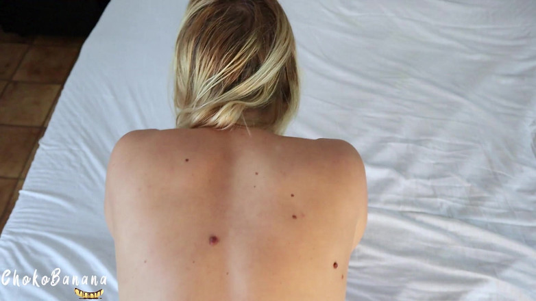 Chokobanana: Трахни мою зведену сестру з великими цицьками