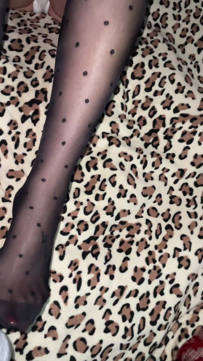 Osmangreek: She Boasted of a New Pedicure