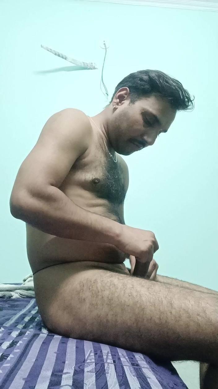 Rajasthani-old-lover: Indian desi police officer gets rest and masturbation