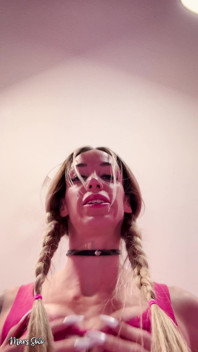POV-wrestling mit brust im gesicht und tittenfick endet mit Mars Solo