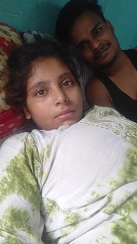Muh Me Gira Diye O Mai Chat Gayi
