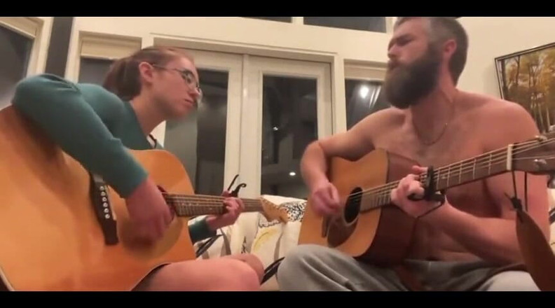 BrandiBraids: Derek și am scris un cântec original