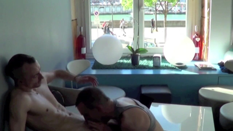 Gaybareback: Tim Cosla used by a straight friend with sneaker smelling