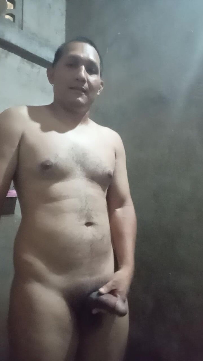 Giarlem slv: Jerking off in the Bathroom