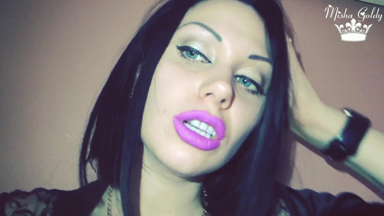 Goddess Misha Goldy: Purple亲吻和舔舐