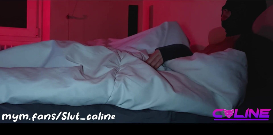 SlutCaline: I try to masturbate in quiet but I fail and...